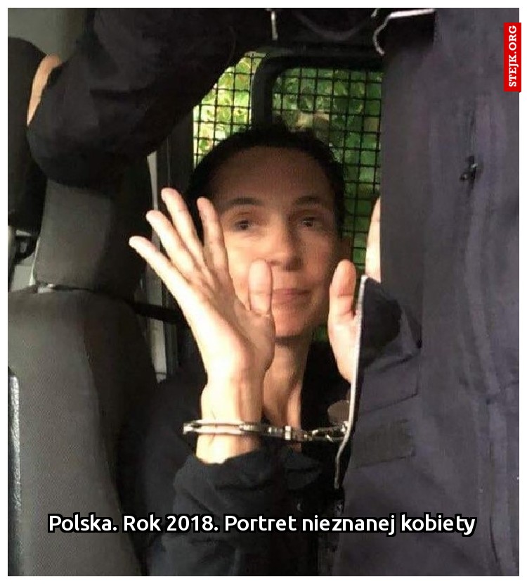 Polska. Rok 2018. Portret nieznanej kobiety