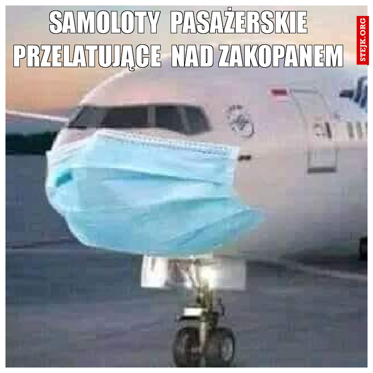 samoloty  pasażerskie przelatujące  nad zakopanem