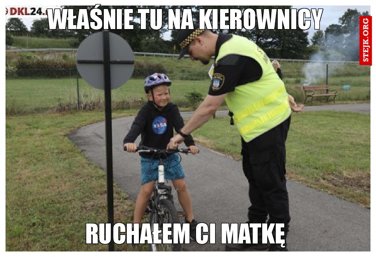 Właśnie tu na kierownicy