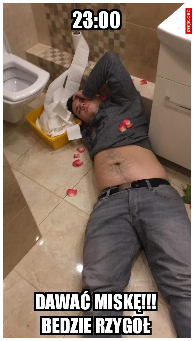 23:00