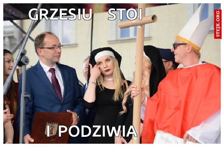 grzesiu    stoi