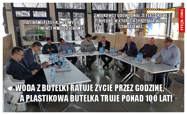 Naukowcy udowodnili, że plastikowe butelki, w których sprzedają wodę zabijają nas. 