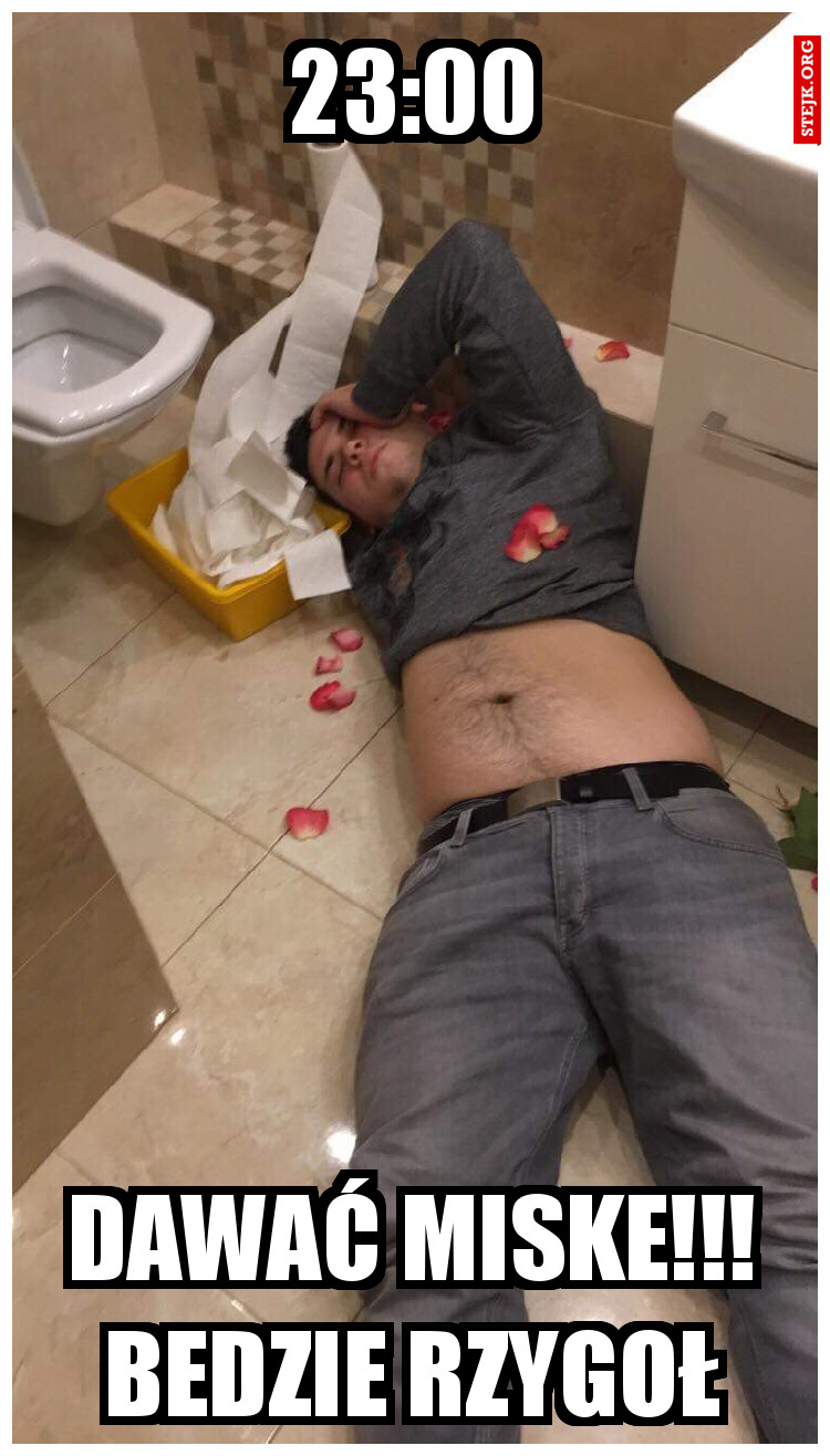 23:00