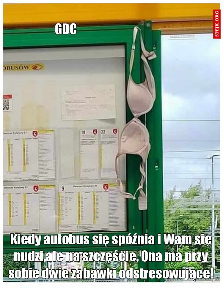 Kiedy autobus się spóźnia i Wam się nudzi,ale na szczęście, Ona ma przy sobie dwie zabawki odstresowujące!