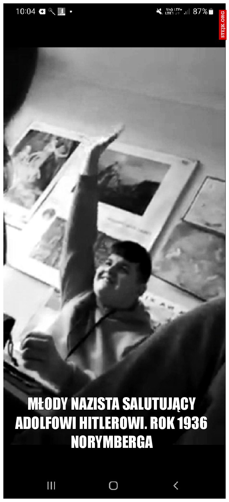 Młody nazista salutujący Adolfowi Hitlerowi. Rok 1936 Norymberga