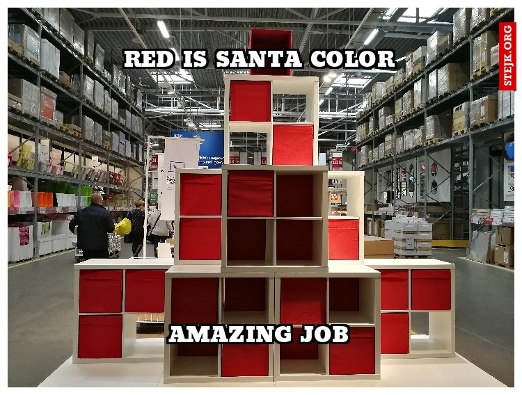 RED IS SANTA COLOR