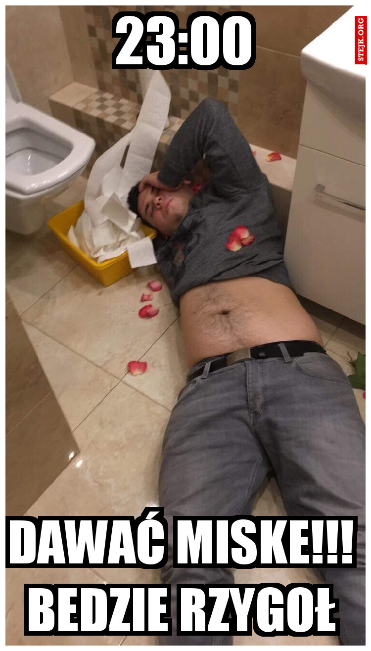 23:00